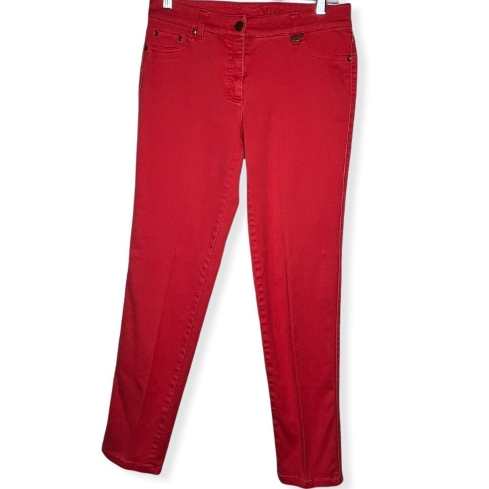 TanJay Hug Jeans‎
